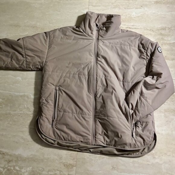 Vuori Women's Canyon Insulated Jacket size small color Pumice - Picture 1 of 7